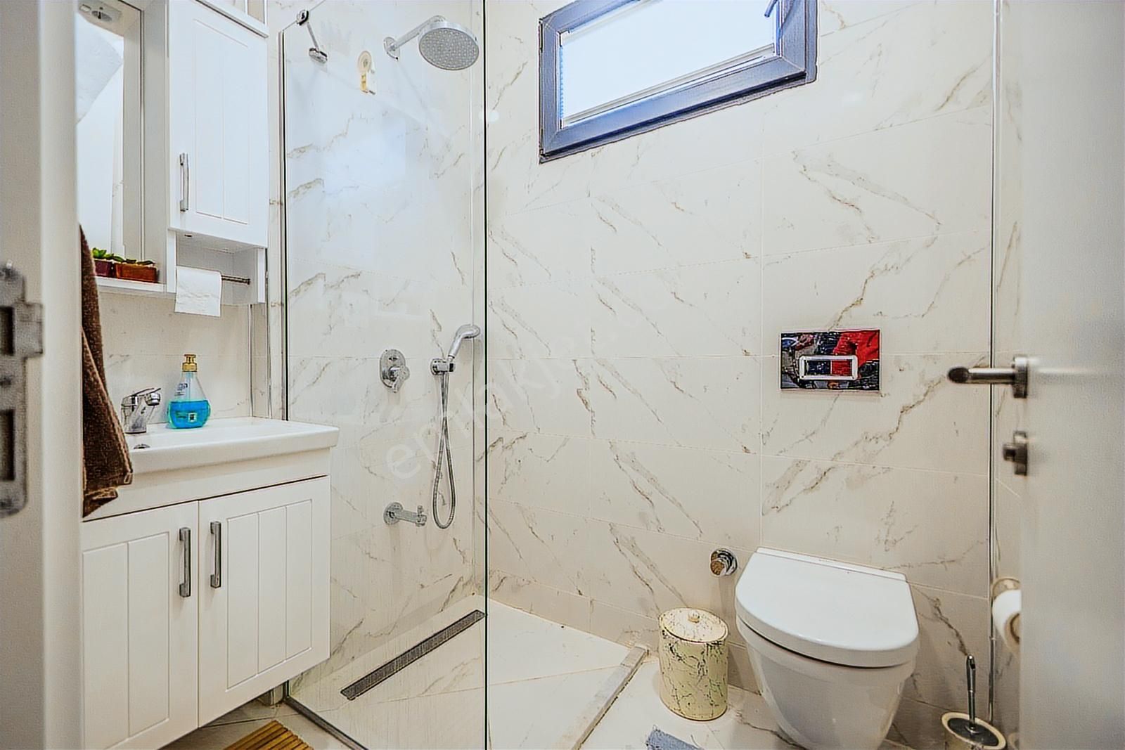 Denize Yürüme Mesafesinde, Tek Katlı, Havuzlu Müstakil Villa - Görsel 23