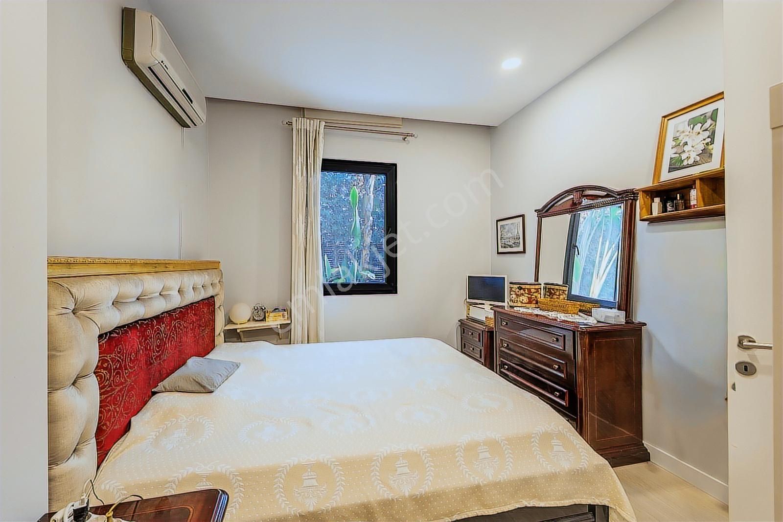 Denize Yürüme Mesafesinde, Tek Katlı, Havuzlu Müstakil Villa - Görsel 14