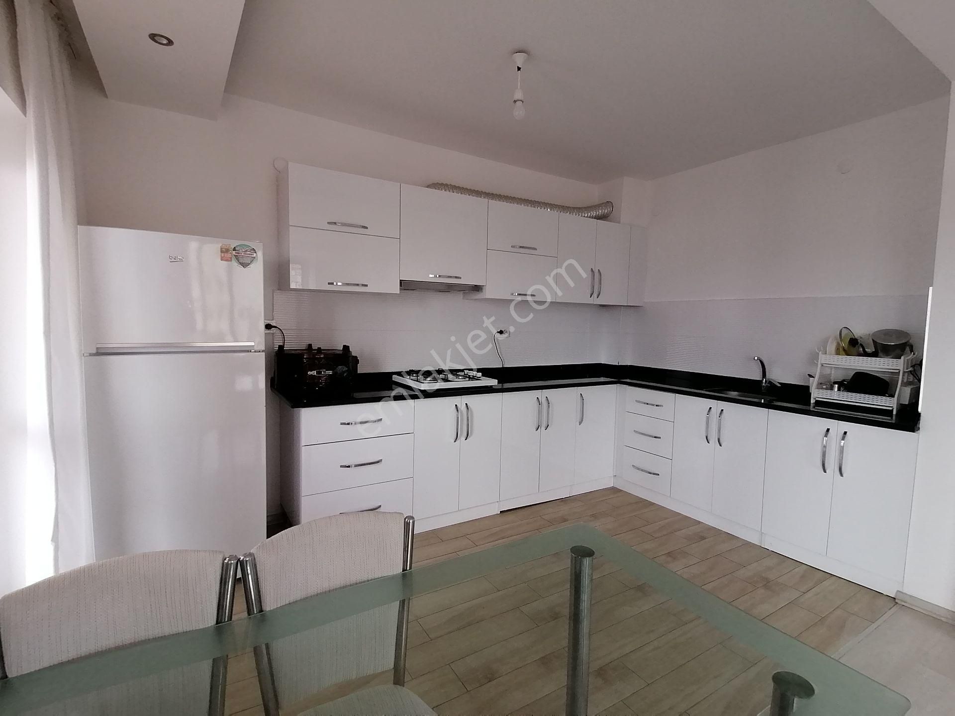 Alanya Tosmur'da Havuzlu Sitede Full Eşyalı 2+1 Kiralık Daire - Görsel 3