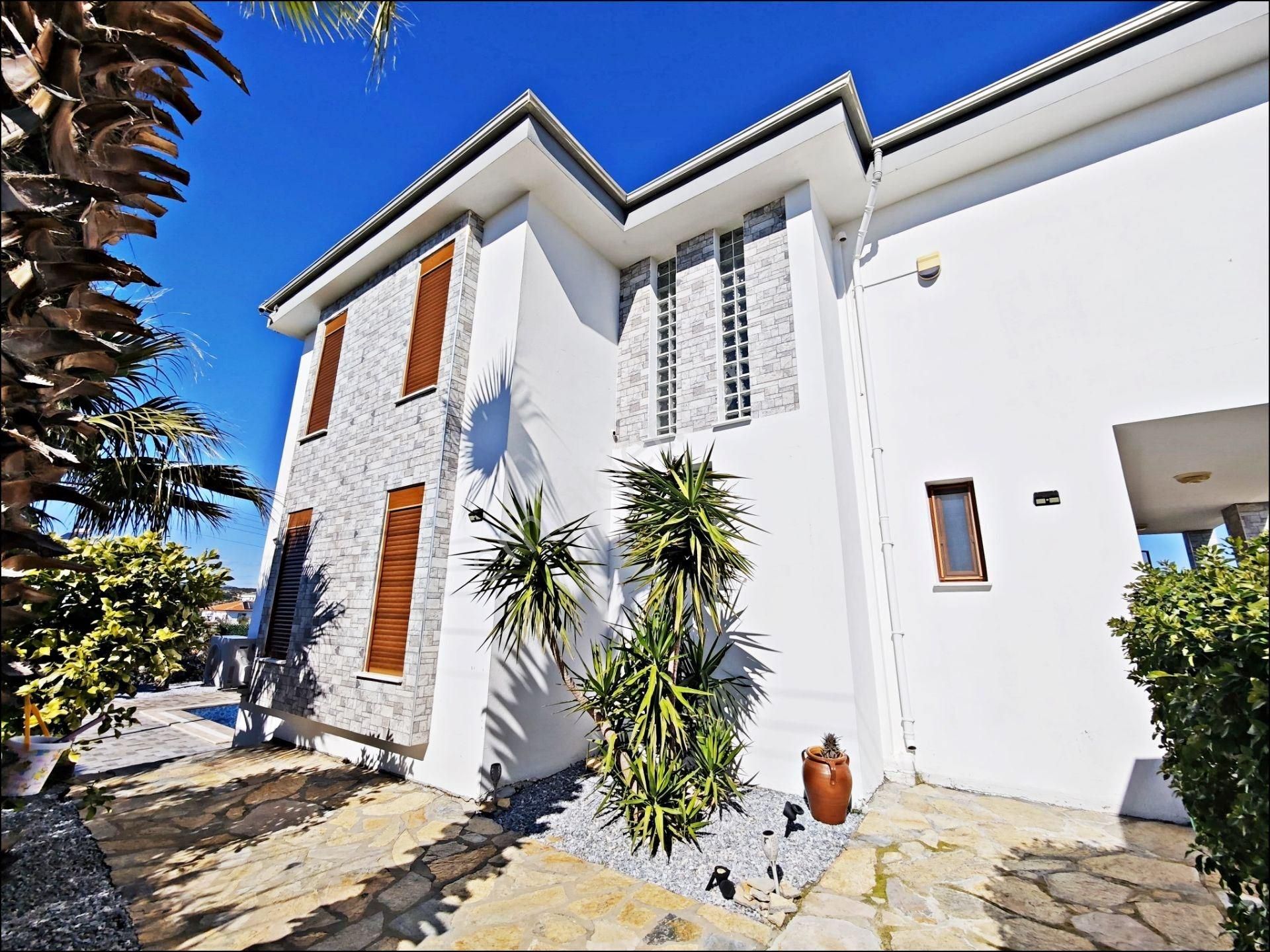 İngilizden Şok Fiyat!! Yeşiltepe'de 4+1 Müstakil Villa - Görsel 6