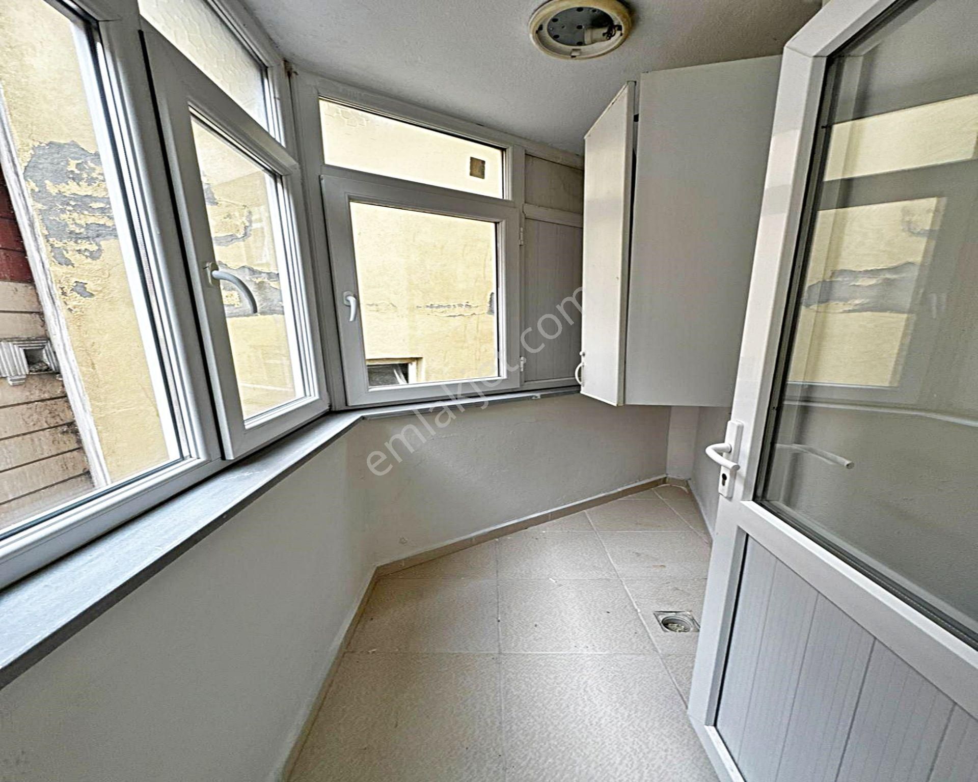 Güzelyurt Metrobüse 5 Dk 2+1 Yapılı Temiz Acil Satılık Daire - Görsel 16