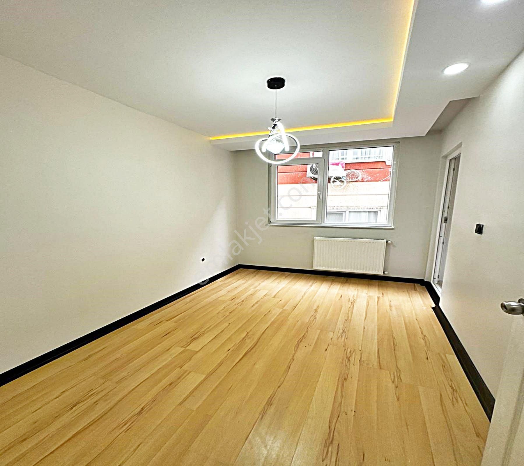 Güzelyurt Metrobüse 5 Dk 2+1 Yapılı Temiz Acil Satılık Daire - Görsel 2