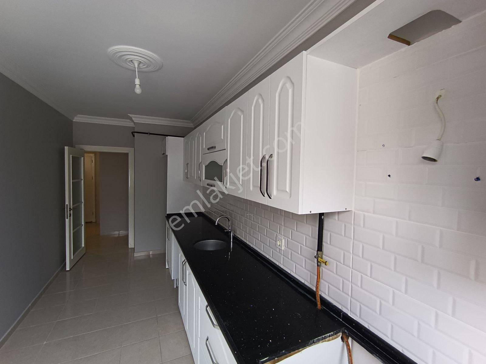 Çınarlı Mah Satılık İskanlı 180 M2 3+1 Dubleks Daire