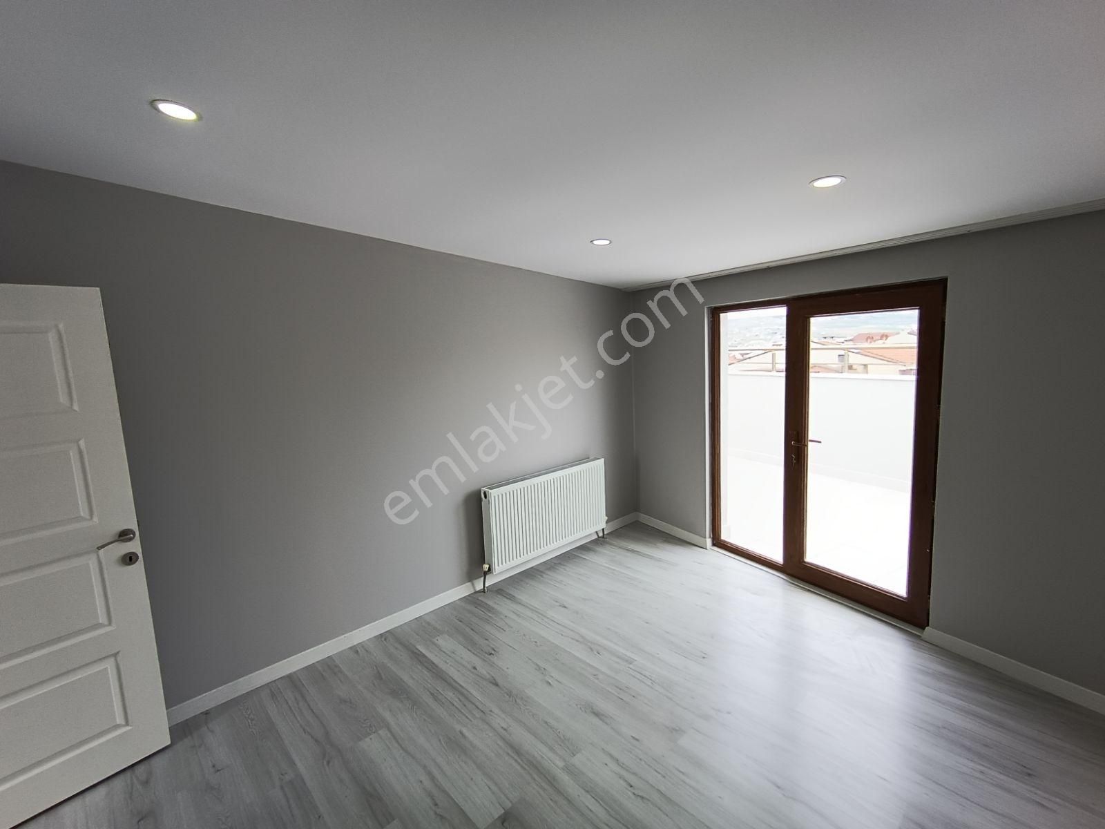 Çınarlı Mah Satılık İskanlı 180 M2 3+1 Dubleks Daire - Görsel 26