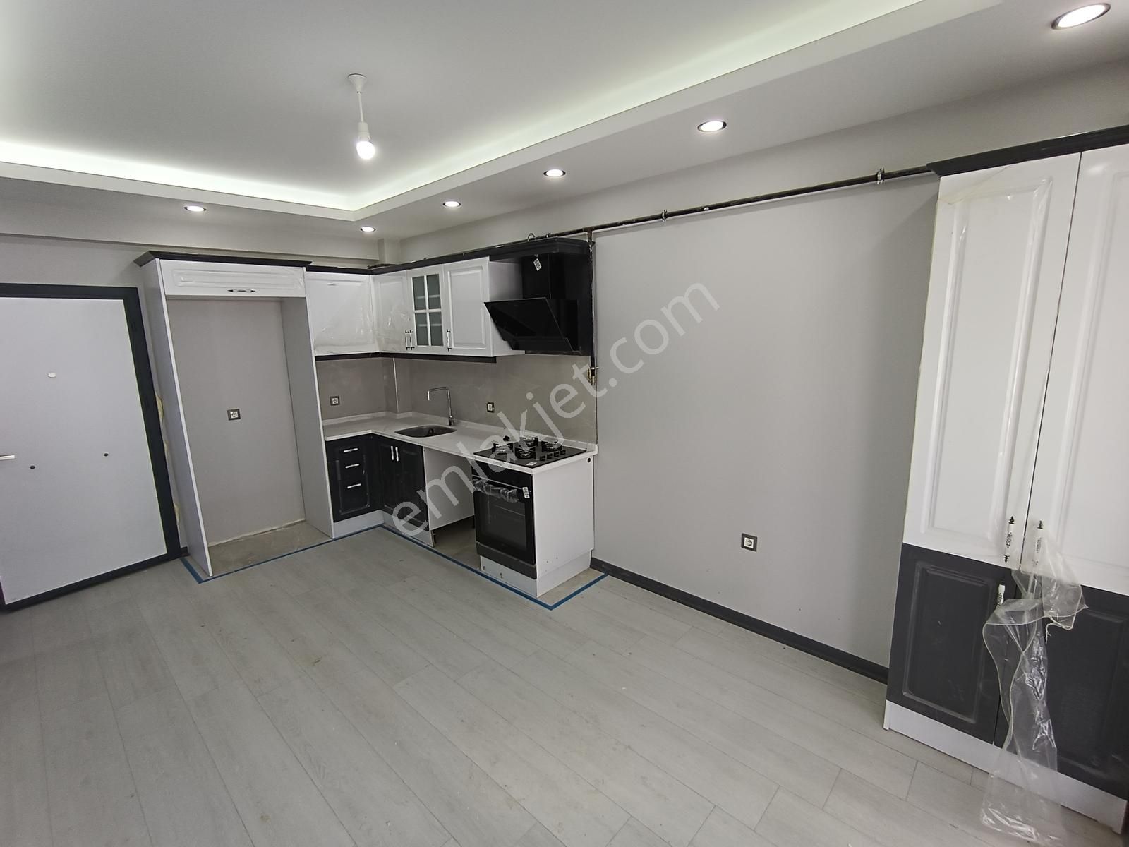 Atatürk Mah. File Market Arkasında Satılık İskanlı Sıfır 1+1 - Görsel 6