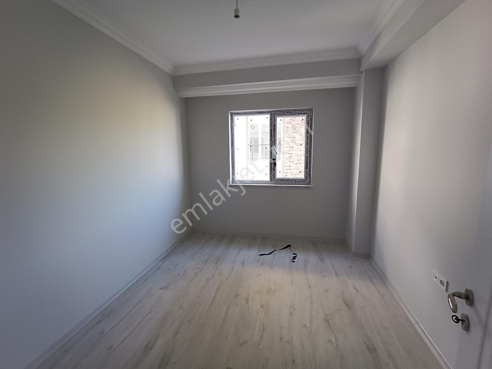 Acill Satılık Ortacami Mah. Shel Benzinlik Altında Sıfır 3+1 - Görsel 9