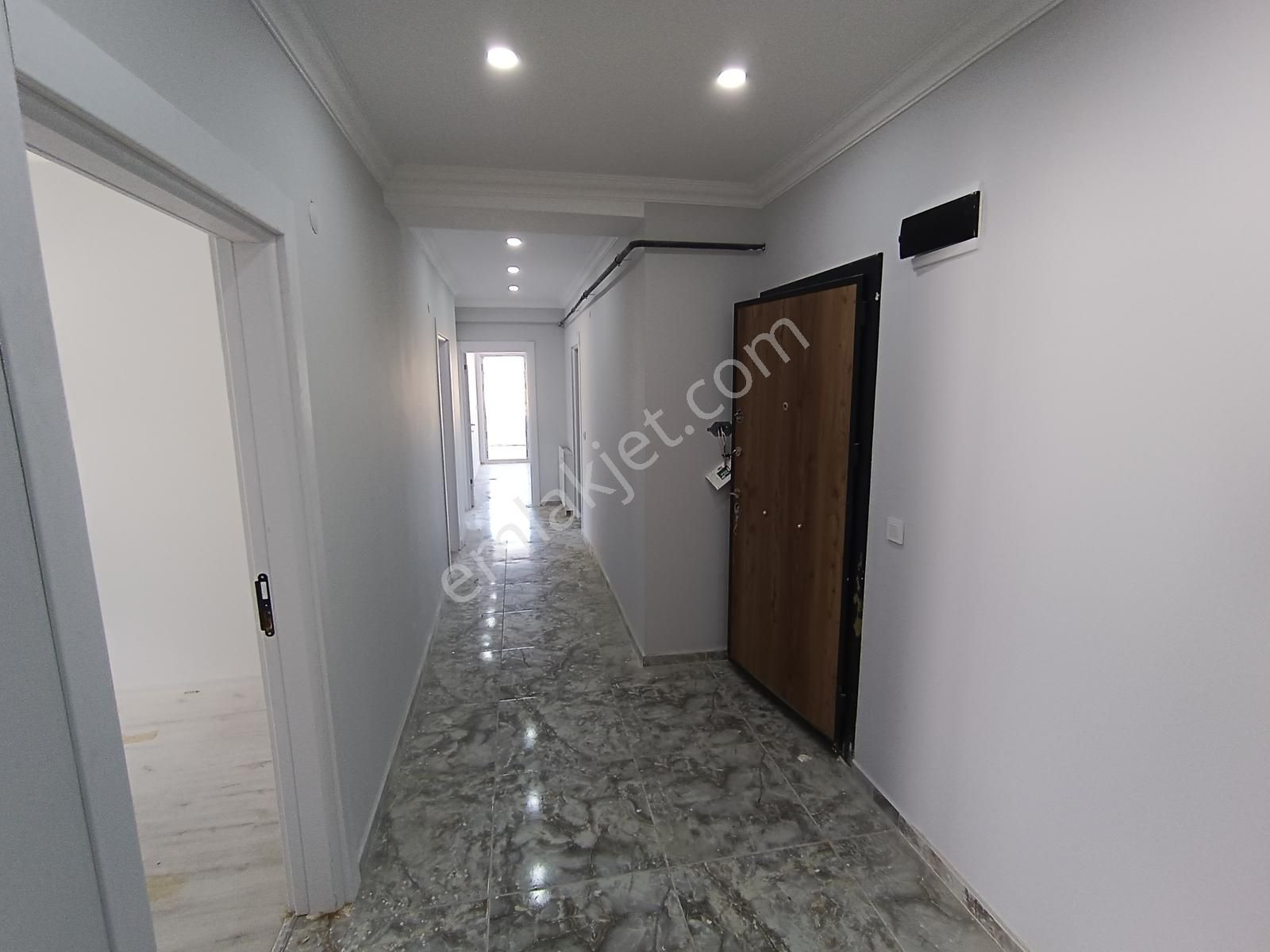 Acill Satılık Ortacami Mah. Shel Benzinlik Altında Sıfır 3+1 - Görsel 8