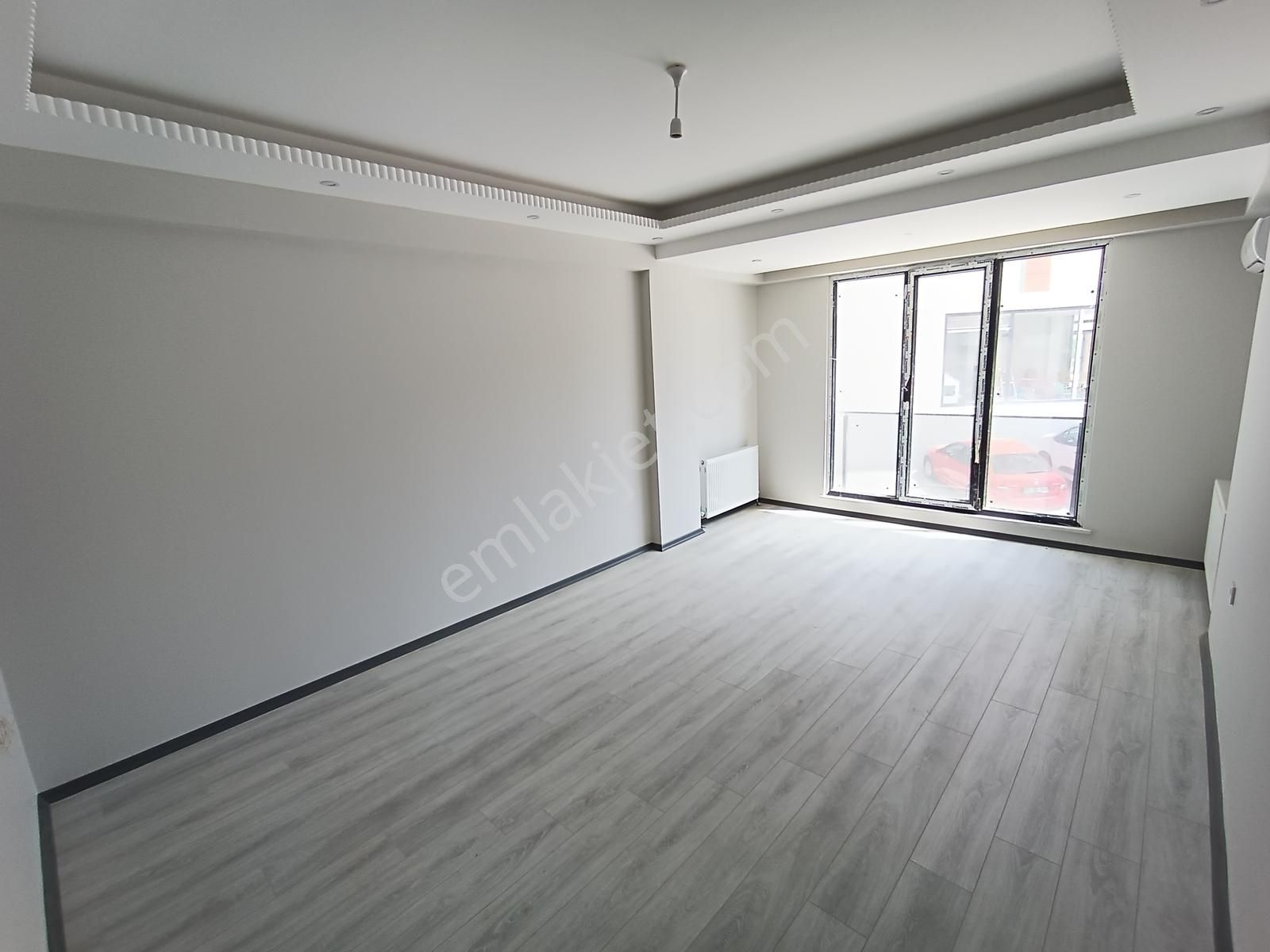 100. Yıl Mah Site İçinde Kapalı Otoparklı İskanlı Sıfır 2+1 - Görsel 5