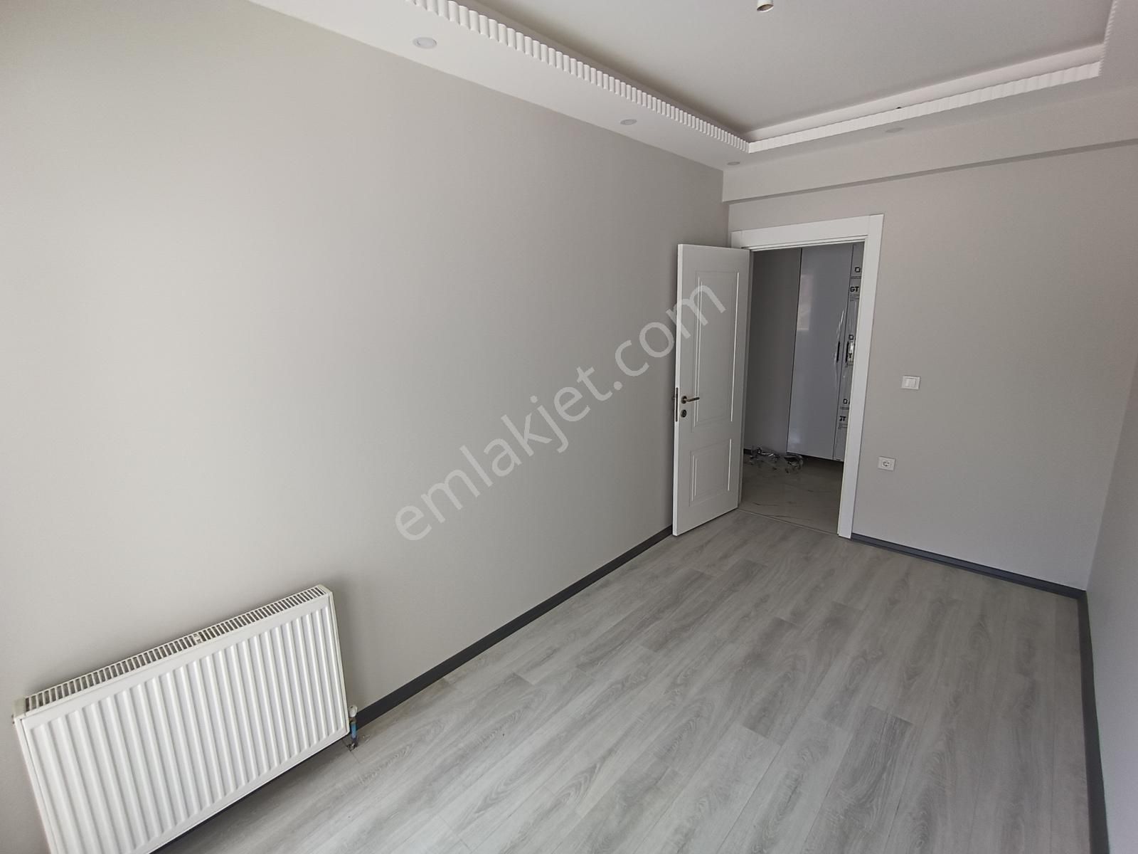 100. Yıl Mah Site İçinde Kapalı Otoparklı İskanlı Sıfır 2+1 - Görsel 11