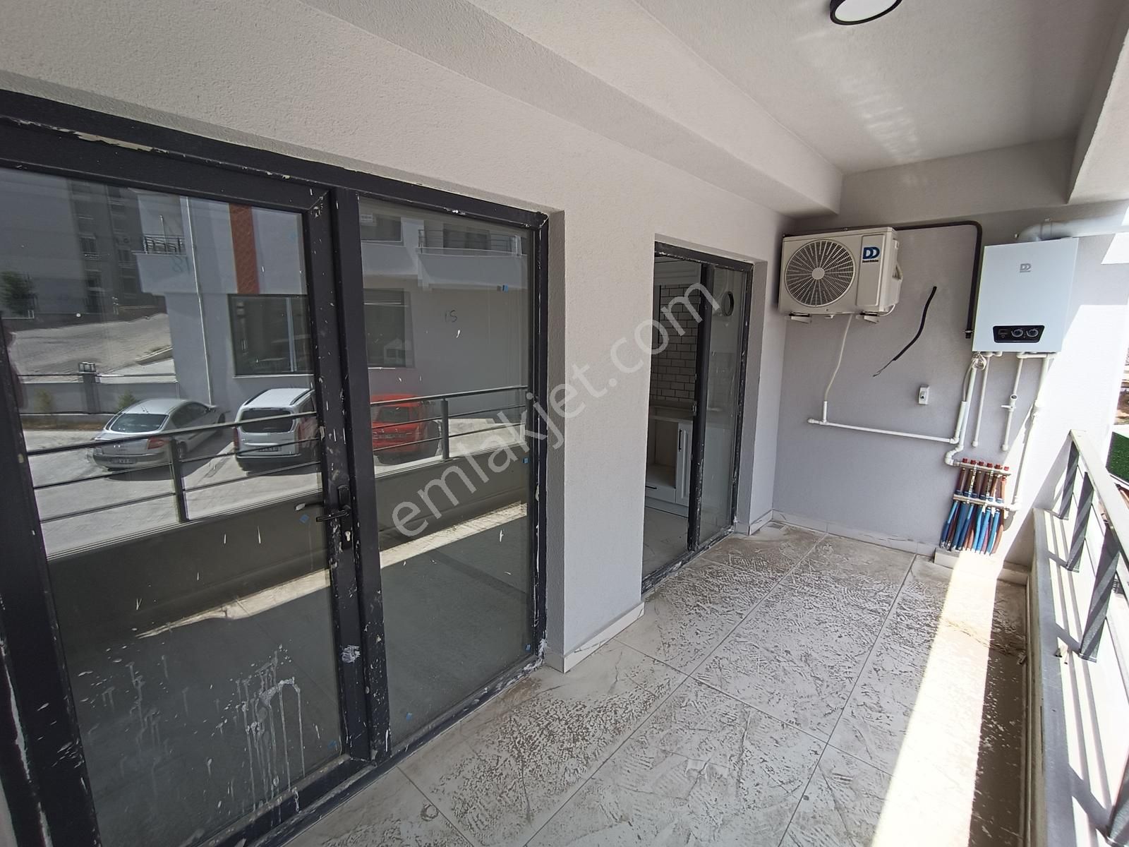 100. Yıl Mah Site İçinde Kapalı Otoparklı İskanlı Sıfır 2+1 - Görsel 2