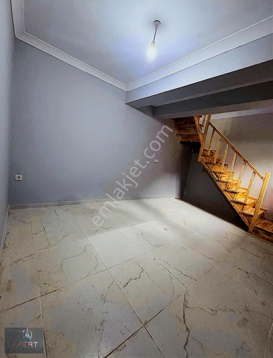 Çekmeköy / Ekşioğlu Mah Lüks Yapım 2+1 Düz Giriş Daire - Görsel 2