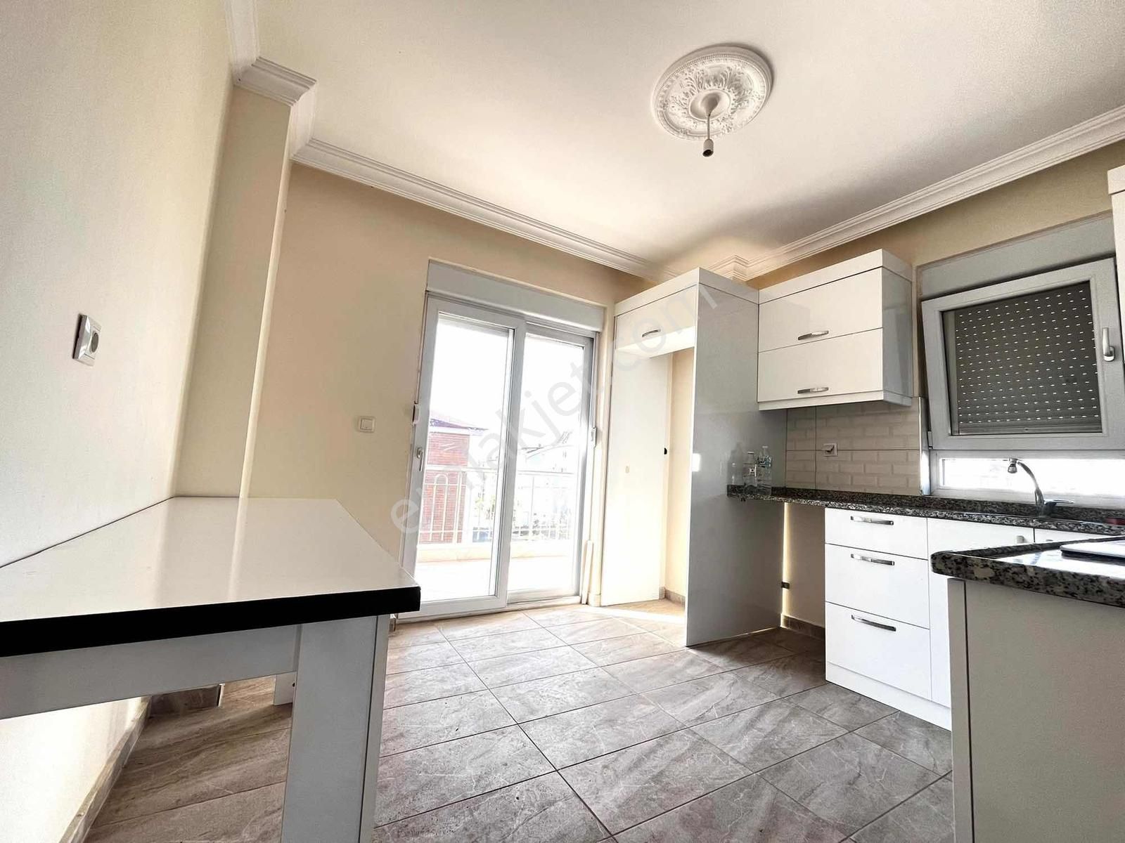 Gazi Mah. Tahtakale Arkası Dolu Dolu Tek Daire Üzeri Asansör - Görsel 10