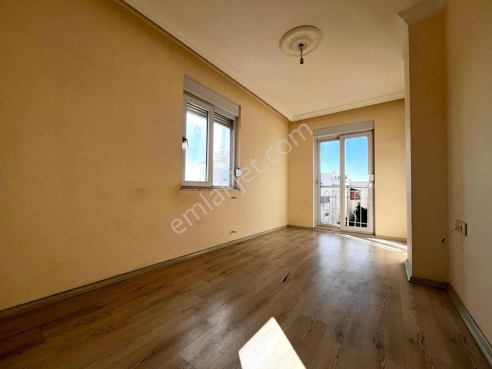 Gazi Mah. Tahtakale Arkası Dolu Dolu Tek Daire Üzeri Asansör - Görsel 19