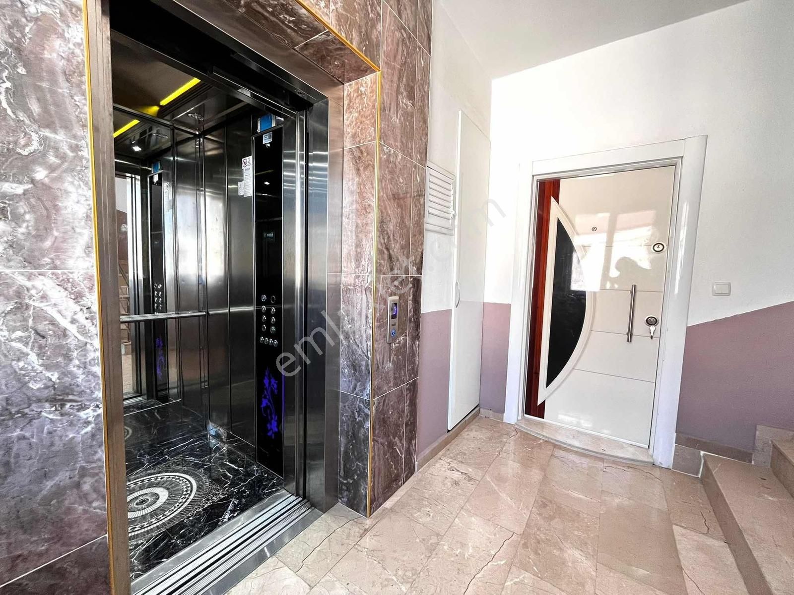 Gazi Mah. Tahtakale Arkası Dolu Dolu Tek Daire Üzeri Asansör - Görsel 14