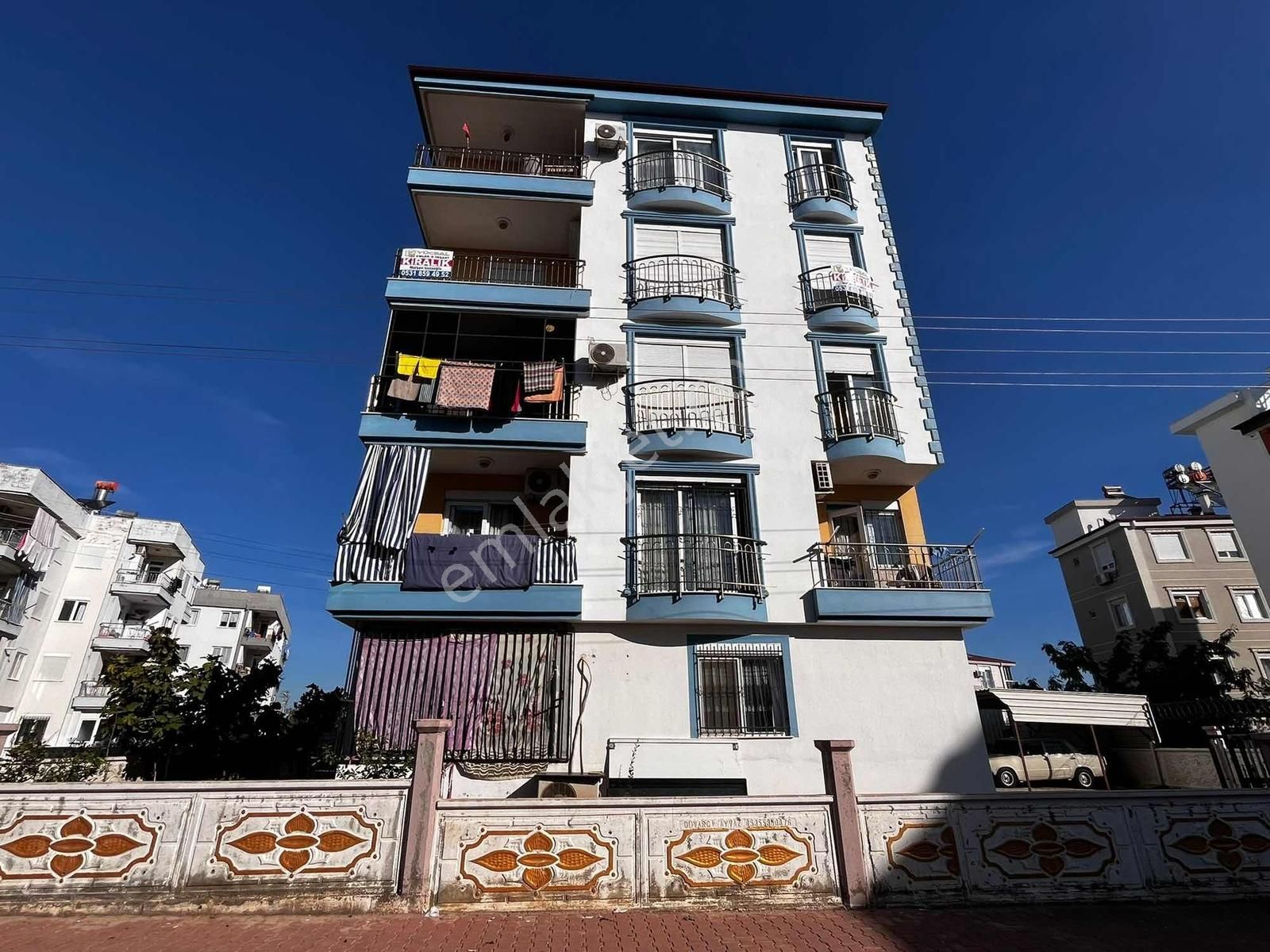 Gazi Mah. Tahtakale Arkası Dolu Dolu Tek Daire Üzeri Asansör