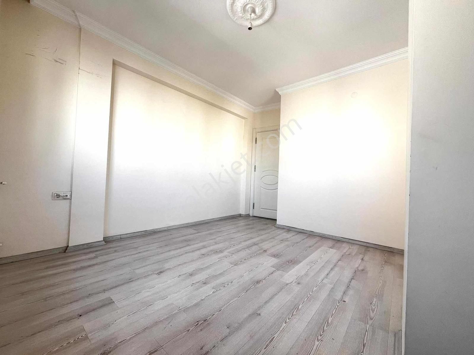 Gazi Mah. Tahtakale Arkası Dolu Dolu Tek Daire Üzeri Asansör - Görsel 12