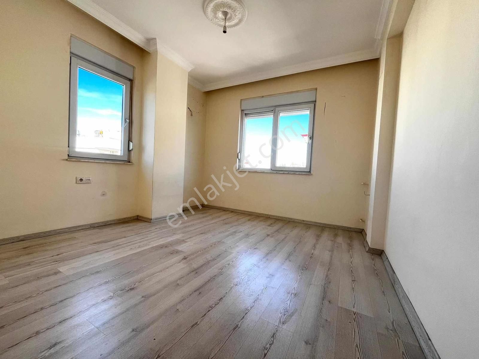 Gazi Mah. Tahtakale Arkası Dolu Dolu Tek Daire Üzeri Asansör - Görsel 5