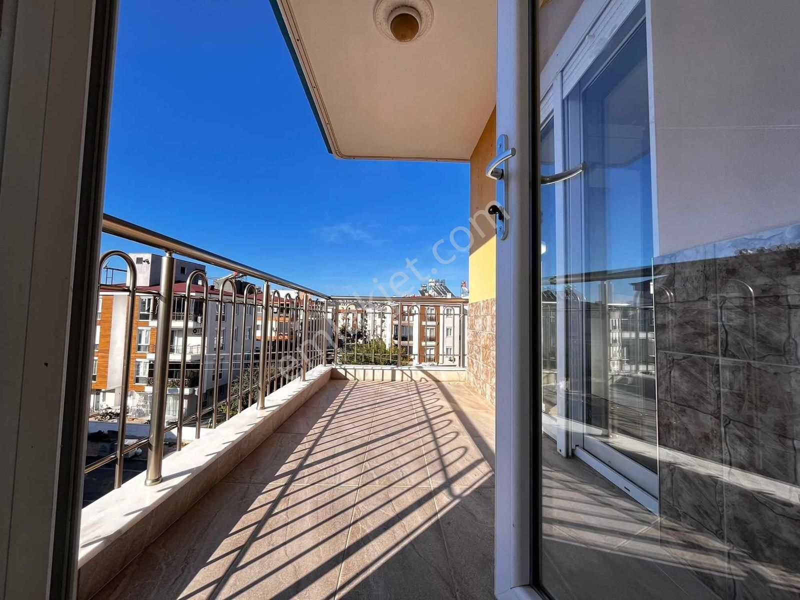 Gazi Mah. Tahtakale Arkası Dolu Dolu Tek Daire Üzeri Asansör - Görsel 17