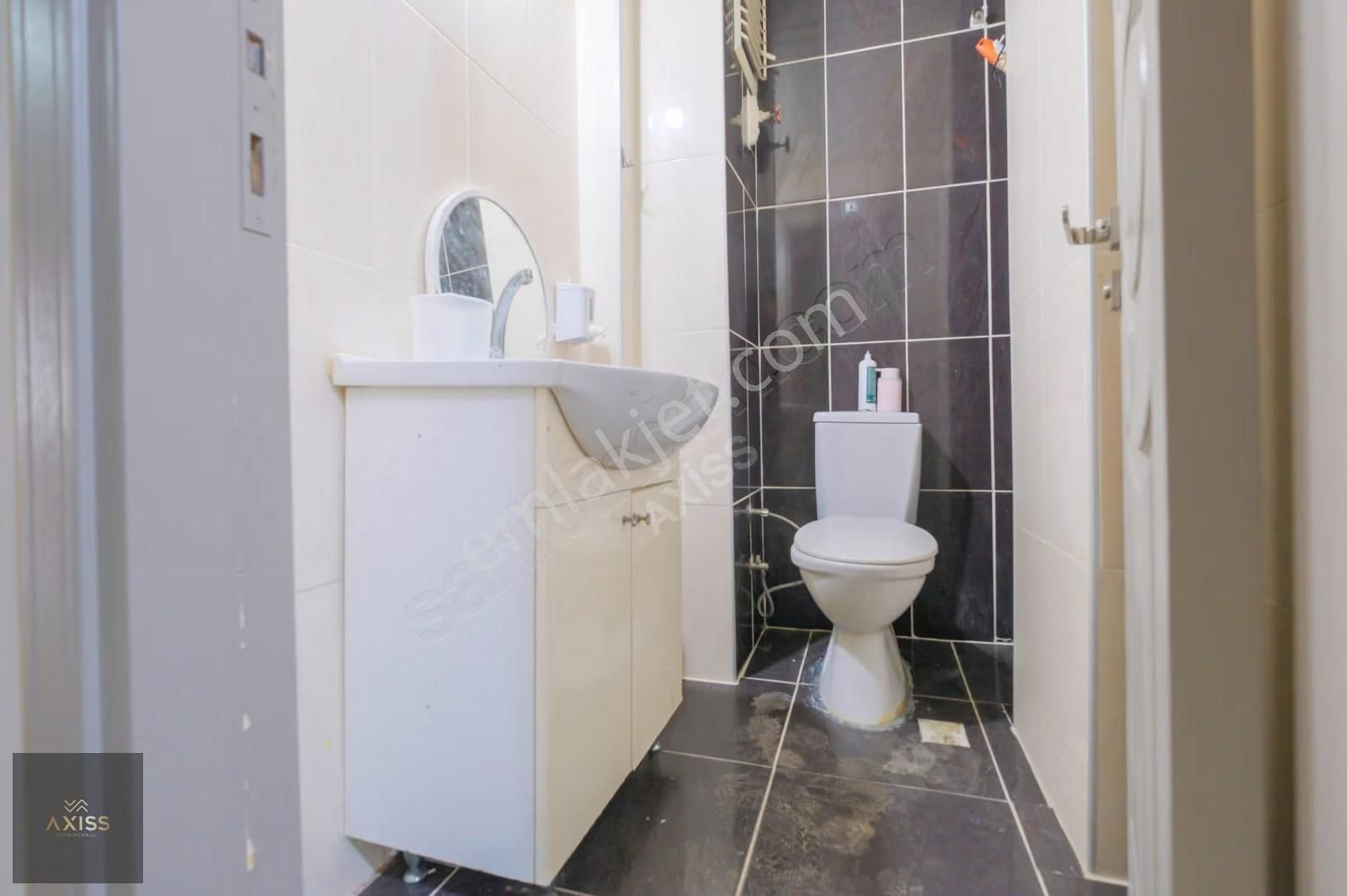 Aliçetinkaya Caddesi Tranvay Yolu Muratpaşada Kiralık Daire 3+1 - Görsel 14