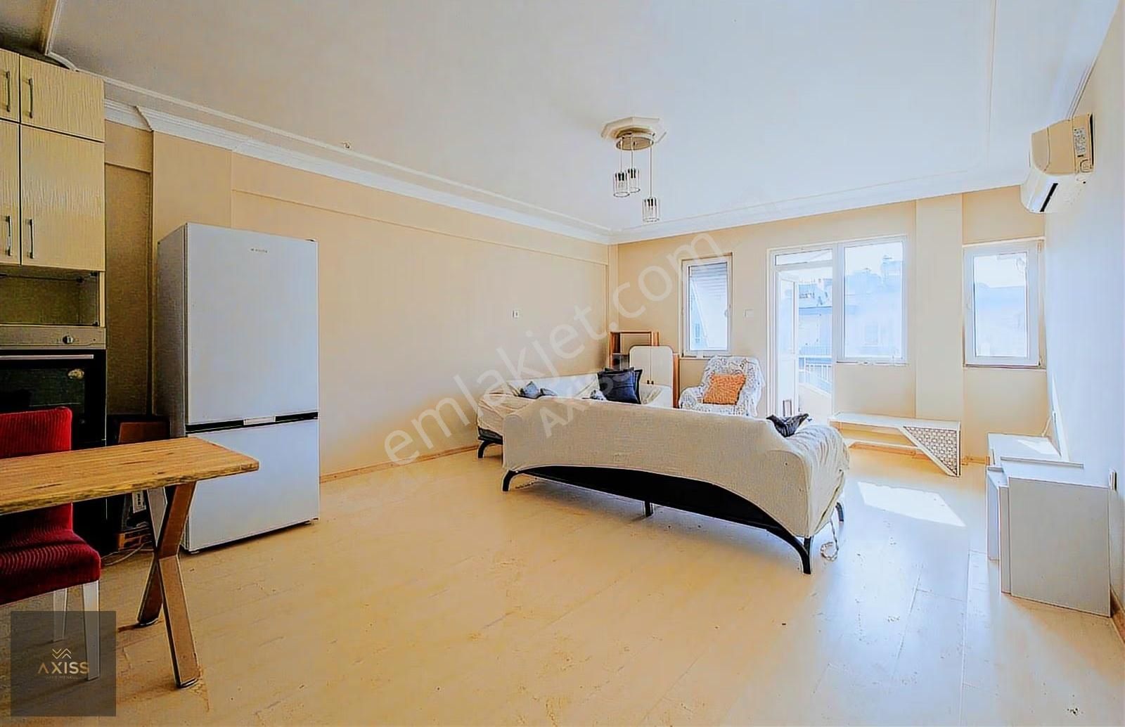 Aliçetinkaya Caddesi Tranvay Yolu Muratpaşada Kiralık Daire 3+1 - Görsel 12