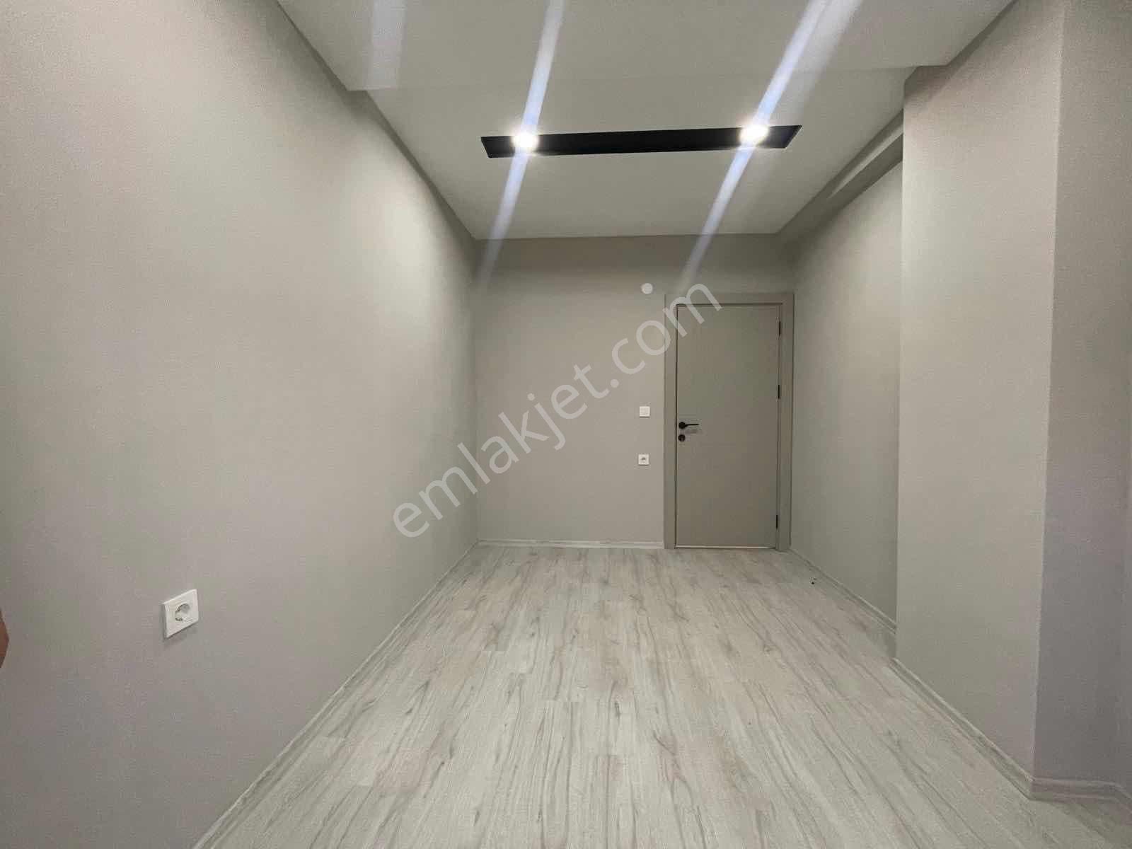 Gazi Mah Tahtakale Arkası 2+1 Çift Balkonlu Daire Asansör - Görsel 19