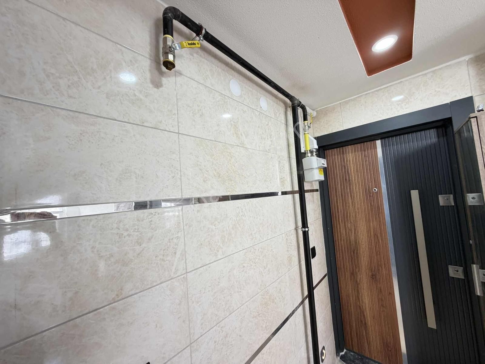 M.akif Ersoy Muhtarlık Yanı Postane Arkası Asansör Üstüçatı - Görsel 21