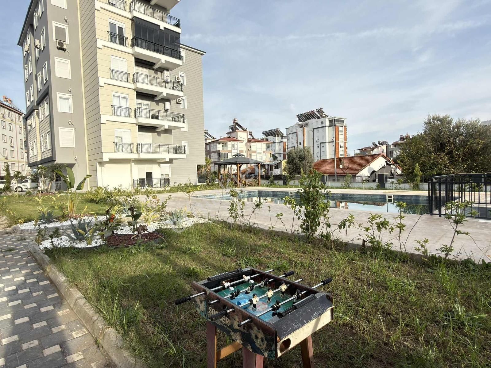 Tramvay & Carrefoursa Yanı Mehmet Akif Mah. Havuzlu Asansörlü - Görsel 21