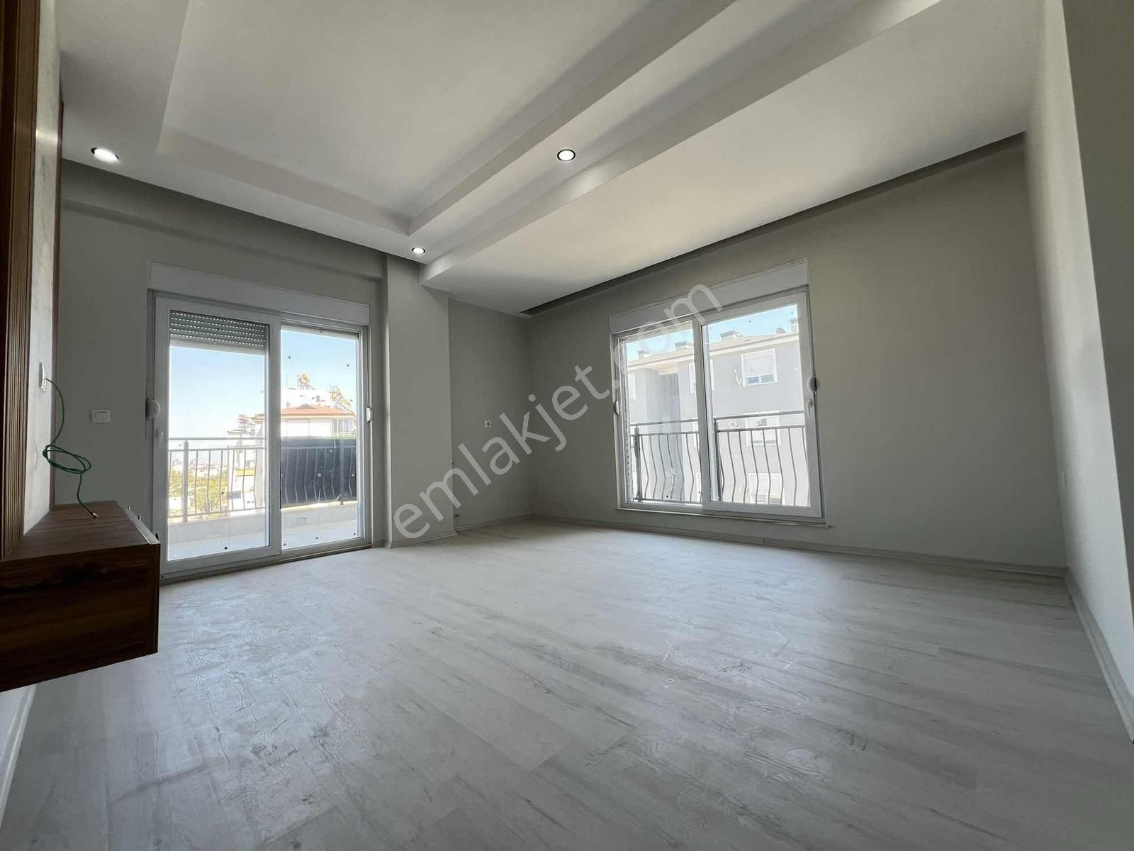 Tramvay & Carrefoursa Yanı Mehmet Akif Mah. Havuzlu Asansörlü - Görsel 11