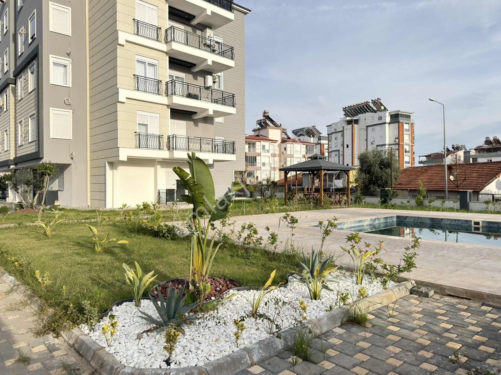 Tramvay & Carrefoursa Yanı Mehmet Akif Mah. Havuzlu Asansörlü - Görsel 18