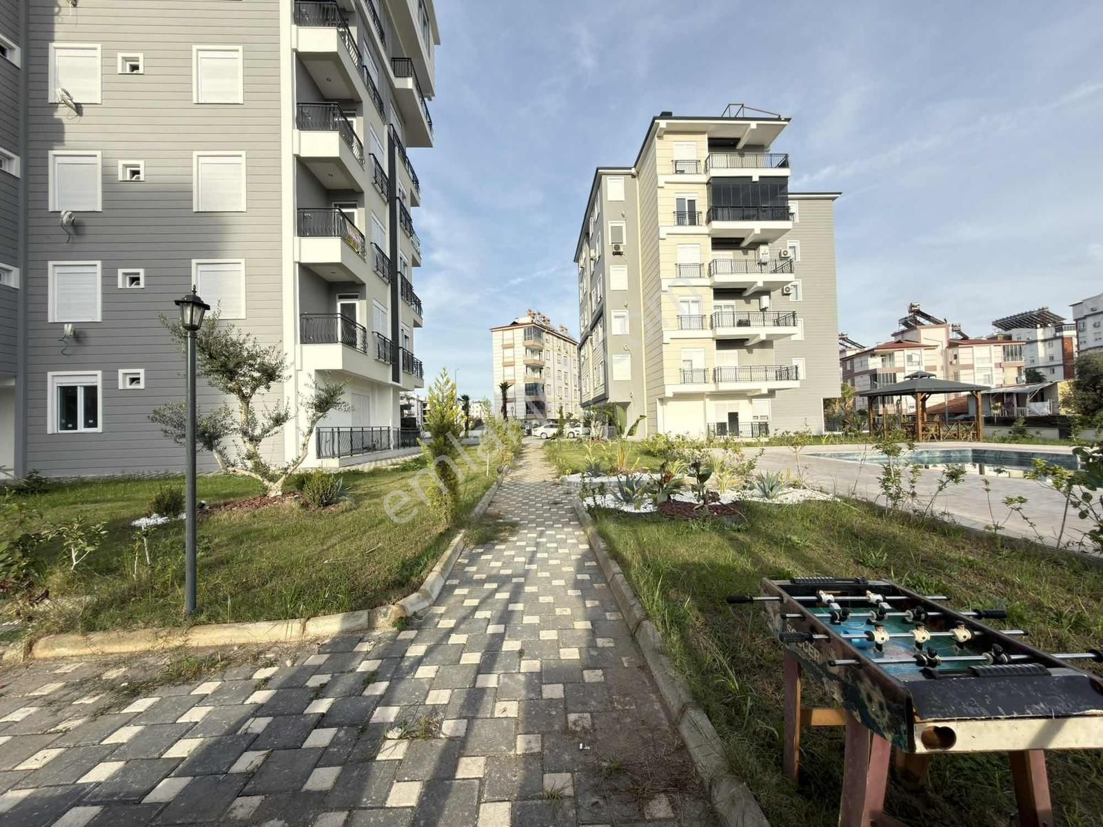 Tramvay & Carrefoursa Yanı Mehmet Akif Mah. Havuzlu Asansörlü - Görsel 32