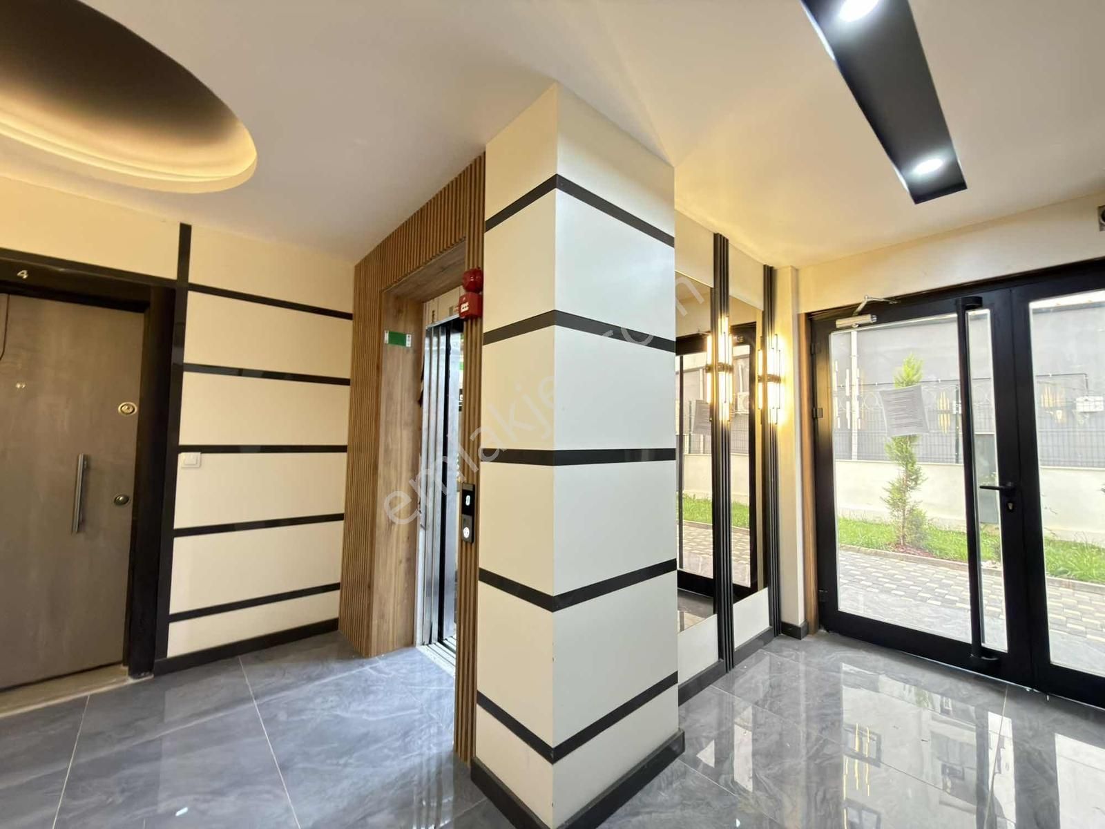 Tramvay & Carrefoursa Yanı Mehmet Akif Mah. Havuzlu Asansörlü - Görsel 25