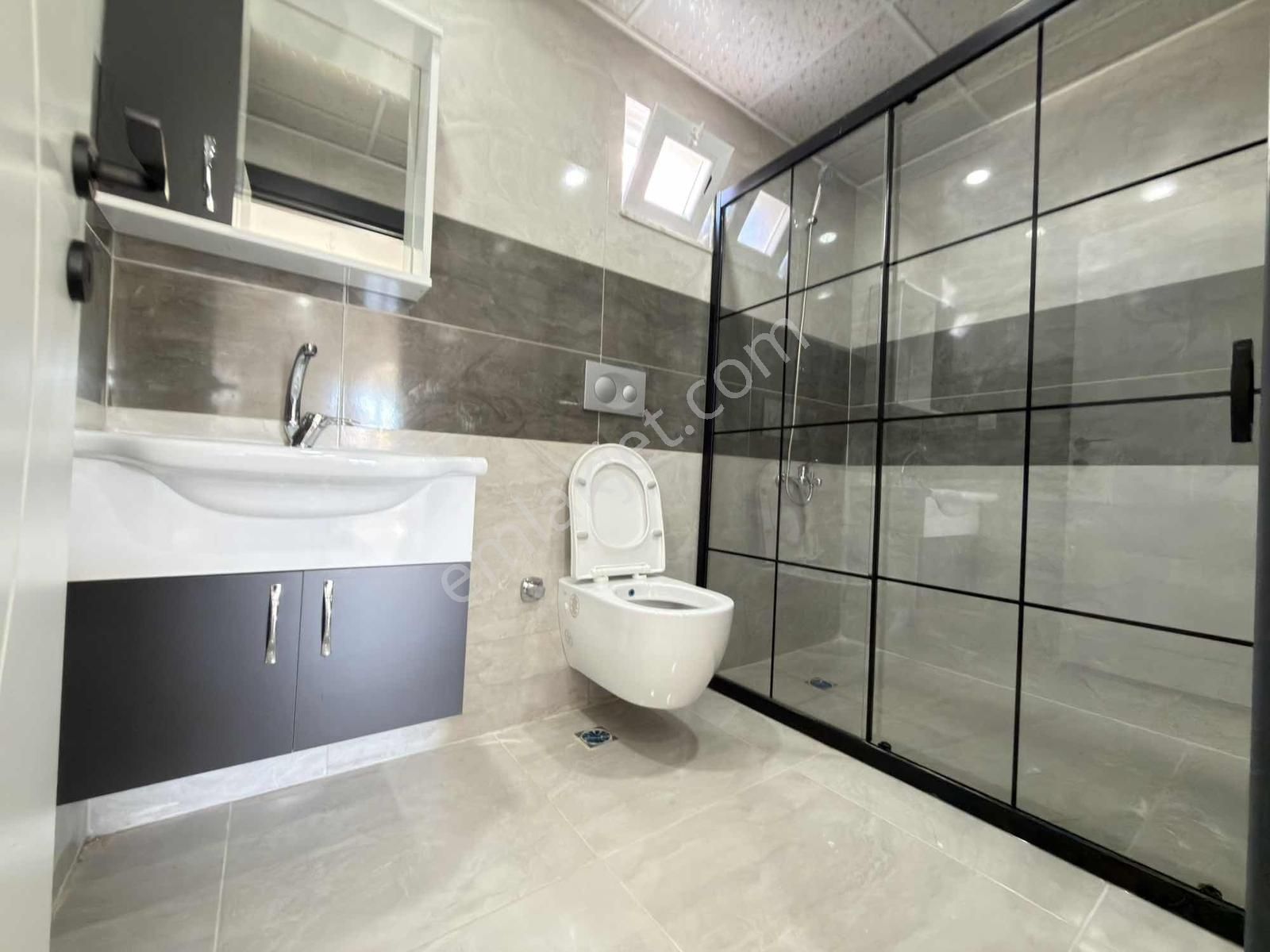 Sütçüler Mh Tahtakale Yanı Kat Genişliğinde Ayrı Mutfak 2+1 - Görsel 21