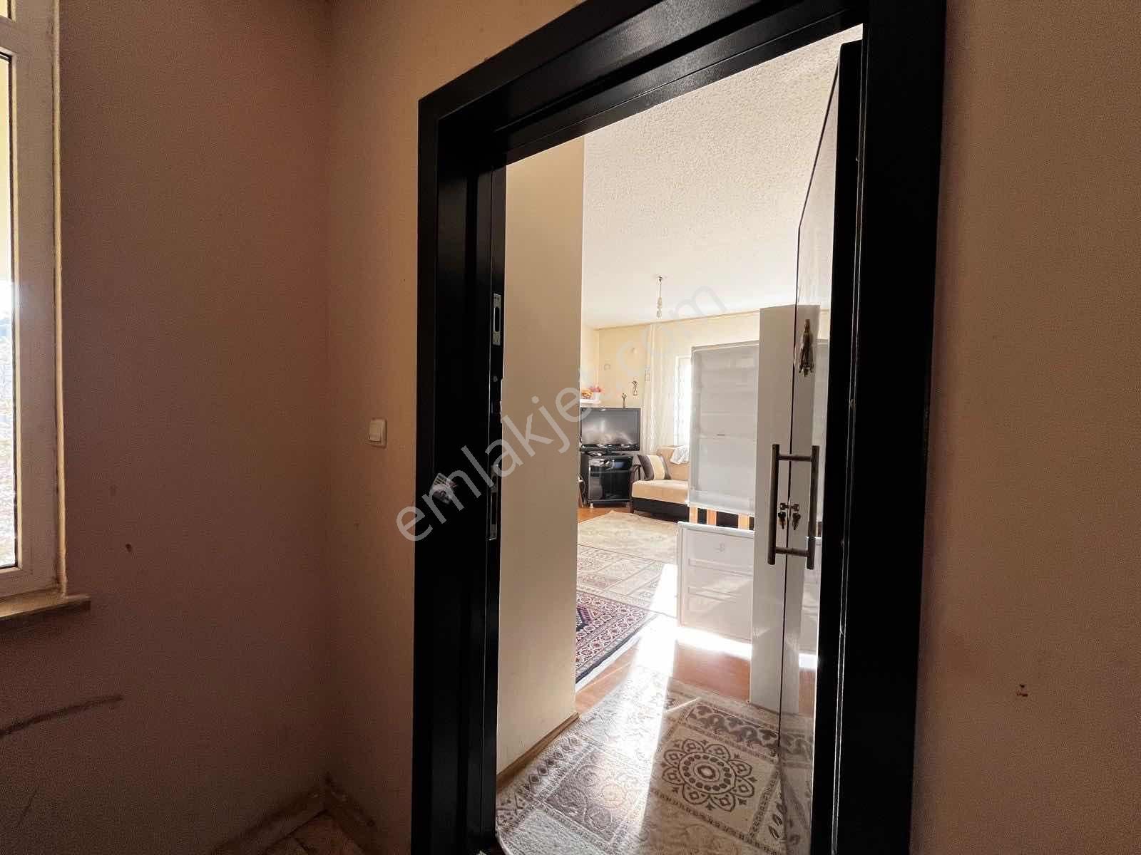 Gazi Mah Yeşilırmak Cad Tramvay Lcw Flo Yanı Full Eşyalı 3.kat - Görsel 18