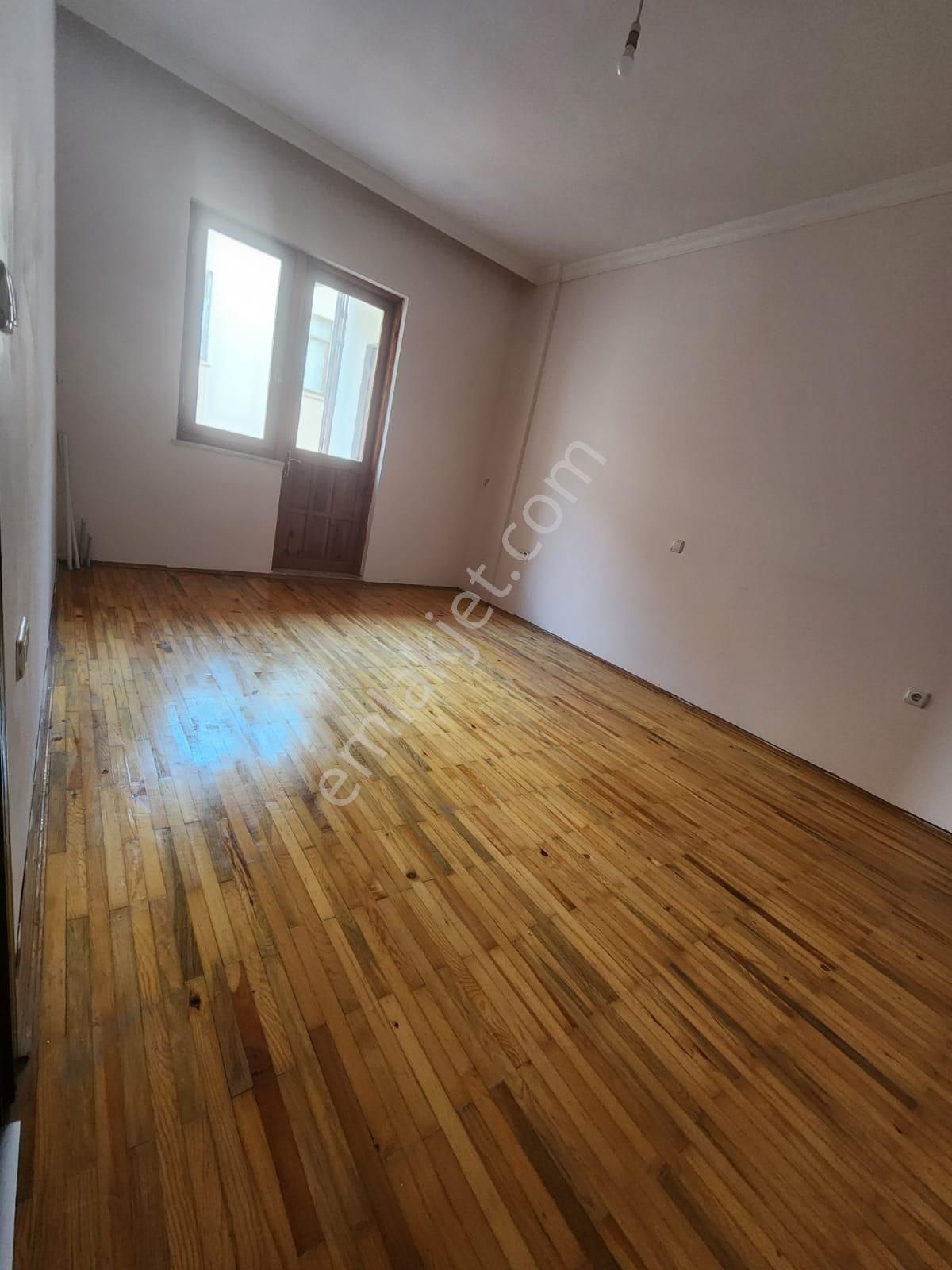 Dutlubahçe Ana Cadde Üzeri 160 M² 3+1 Ebeveyn Banyolu Kiracılı Yüksek Yatırım Değeri - Görsel 9