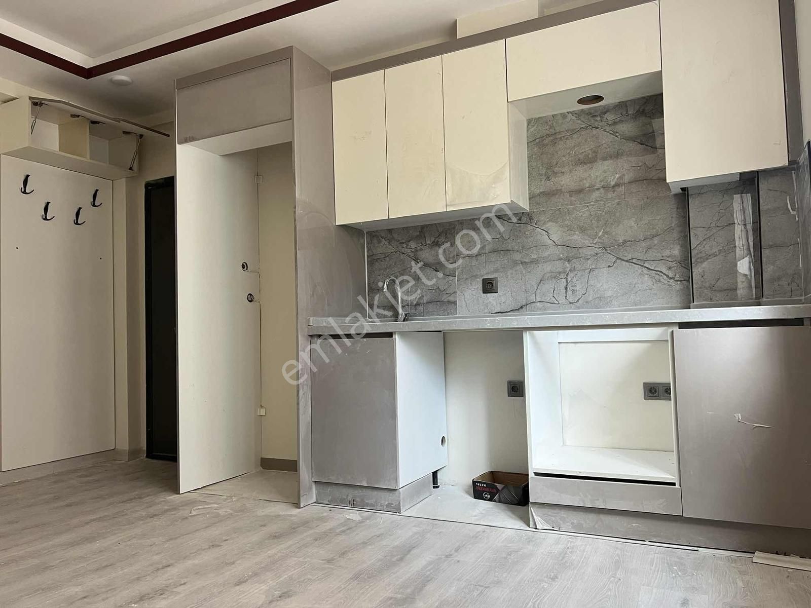 Tramvay Dibi | Lc Waikiki Yanı | Gazi Mahallesi Sıfır 1+1 - Görsel 17