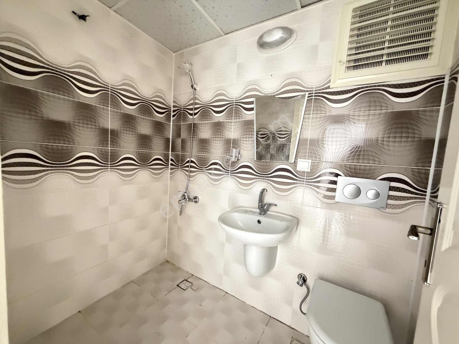 Sütçüler | Perşembe Pazarı Yanı | 105 M² Asansör Üstü Çatılı - Görsel 10