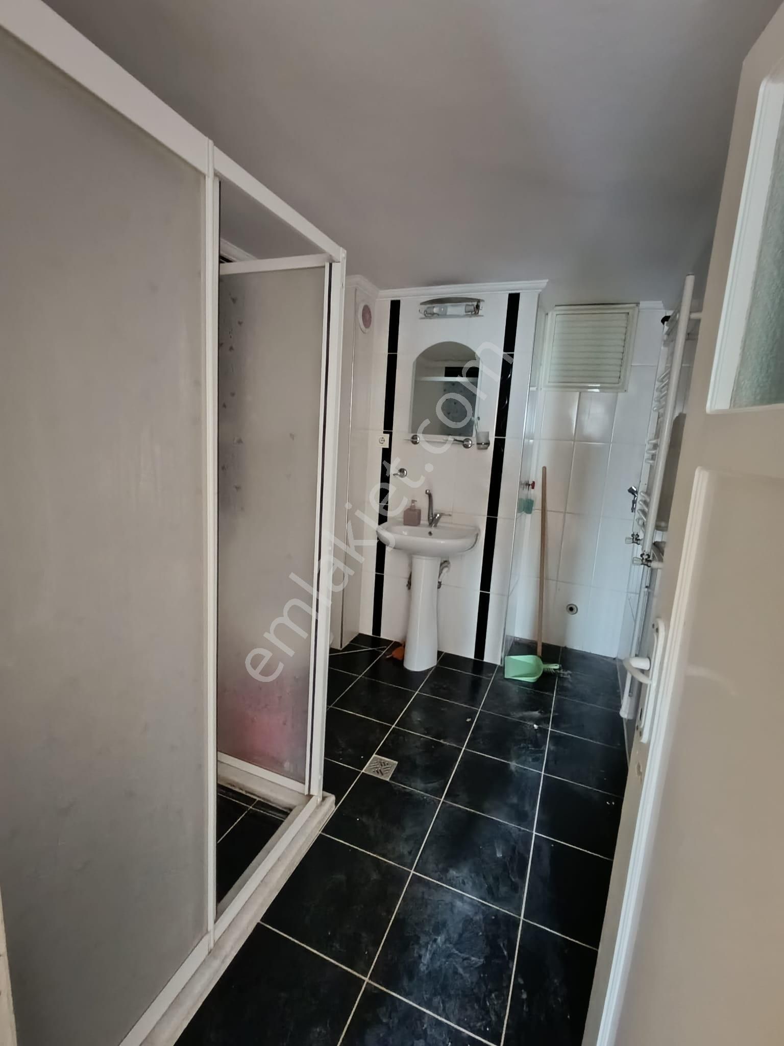 Eğitim Mahallesinde Arakat 3+1 Kiralık Daire - Görsel 16