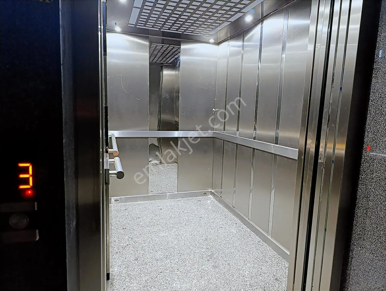 Dışkapı Metro Çıkışı Ofis 110 Plazada Satılık Ofis - Görsel 3