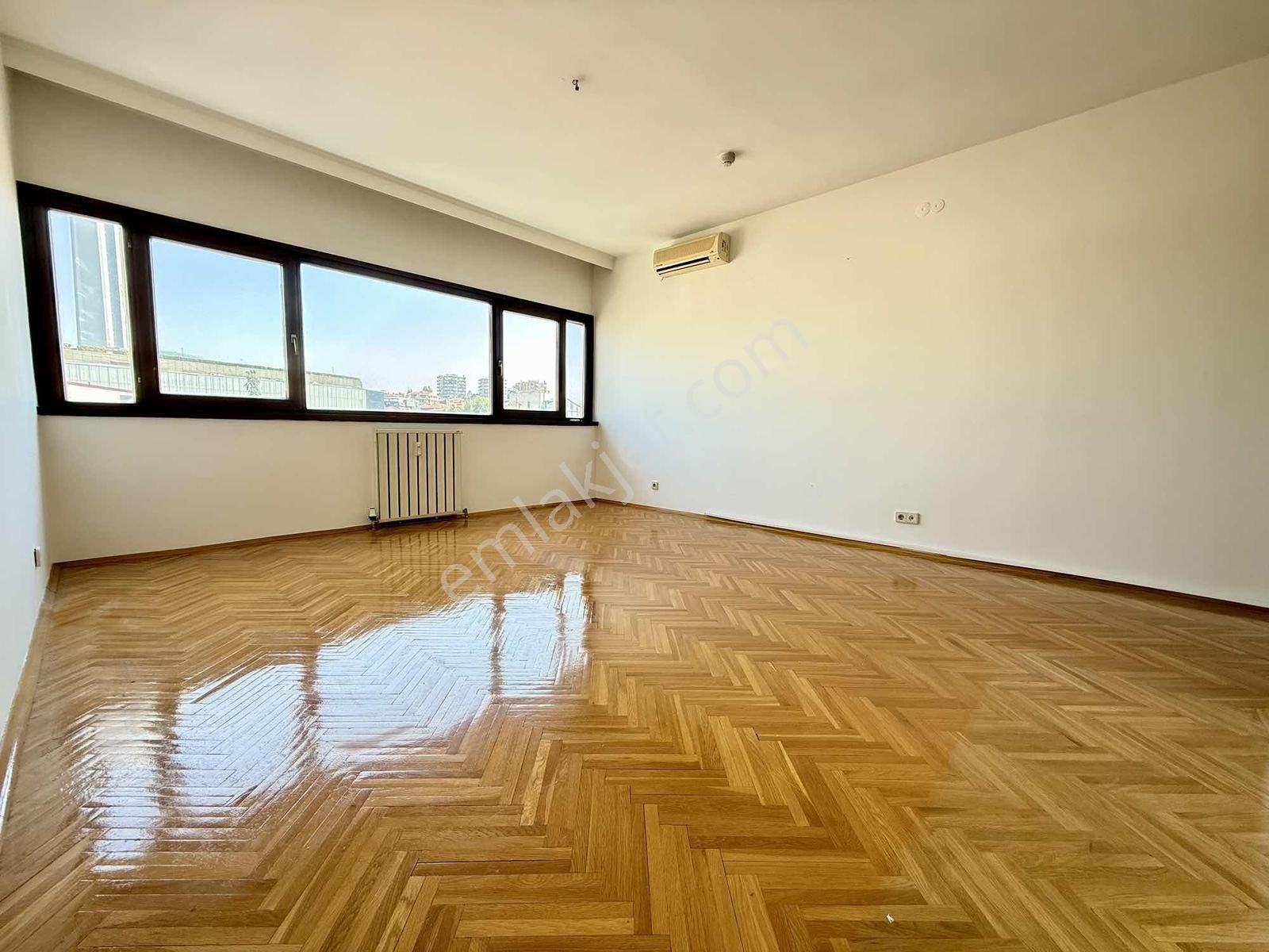 Çankaya'da Portakal Çiçeği Parkı Manzaralı Kiralık 5+1 Daire - Görsel 6