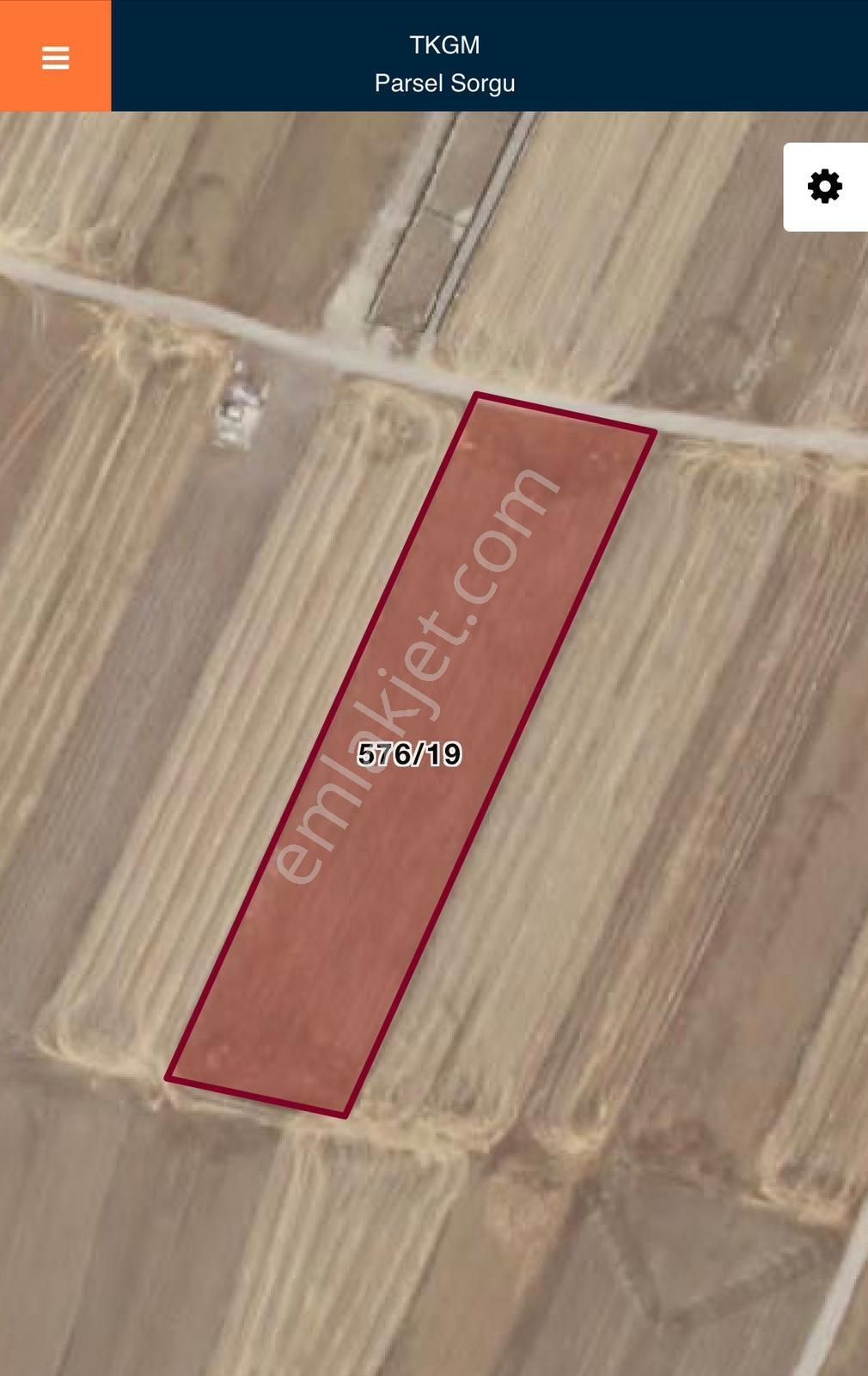 Güdül Güneycede 1900m2 Arsa Hissesi