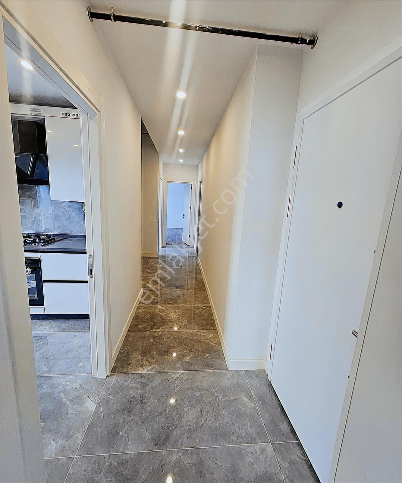 Kaptan Köşkü 4+2 195 M² Dubleks Kombili & Çift Girişli & Teraslı - Görsel 14