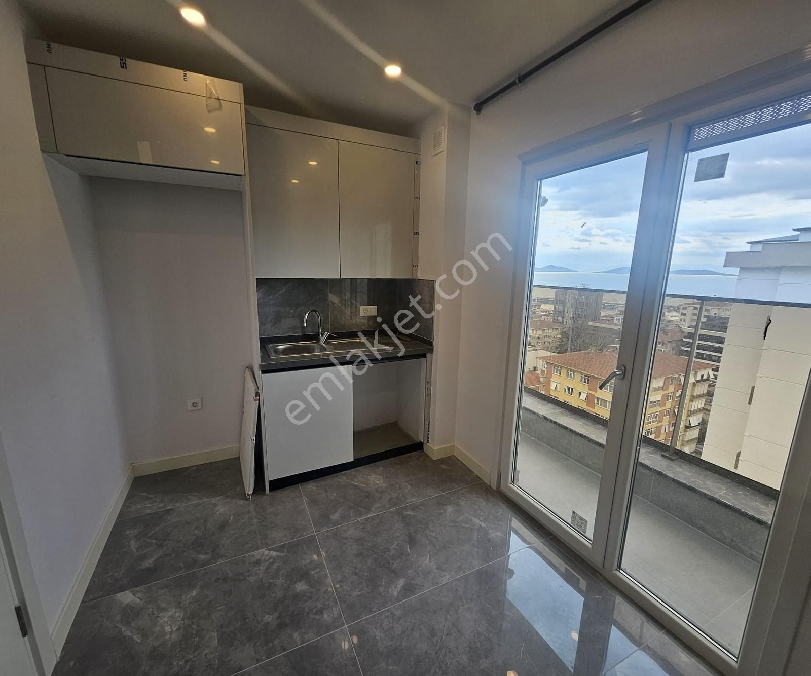 Kaptan Köşkü 4+2 195 M² Dubleks Kombili & Çift Girişli & Teraslı - Görsel 27