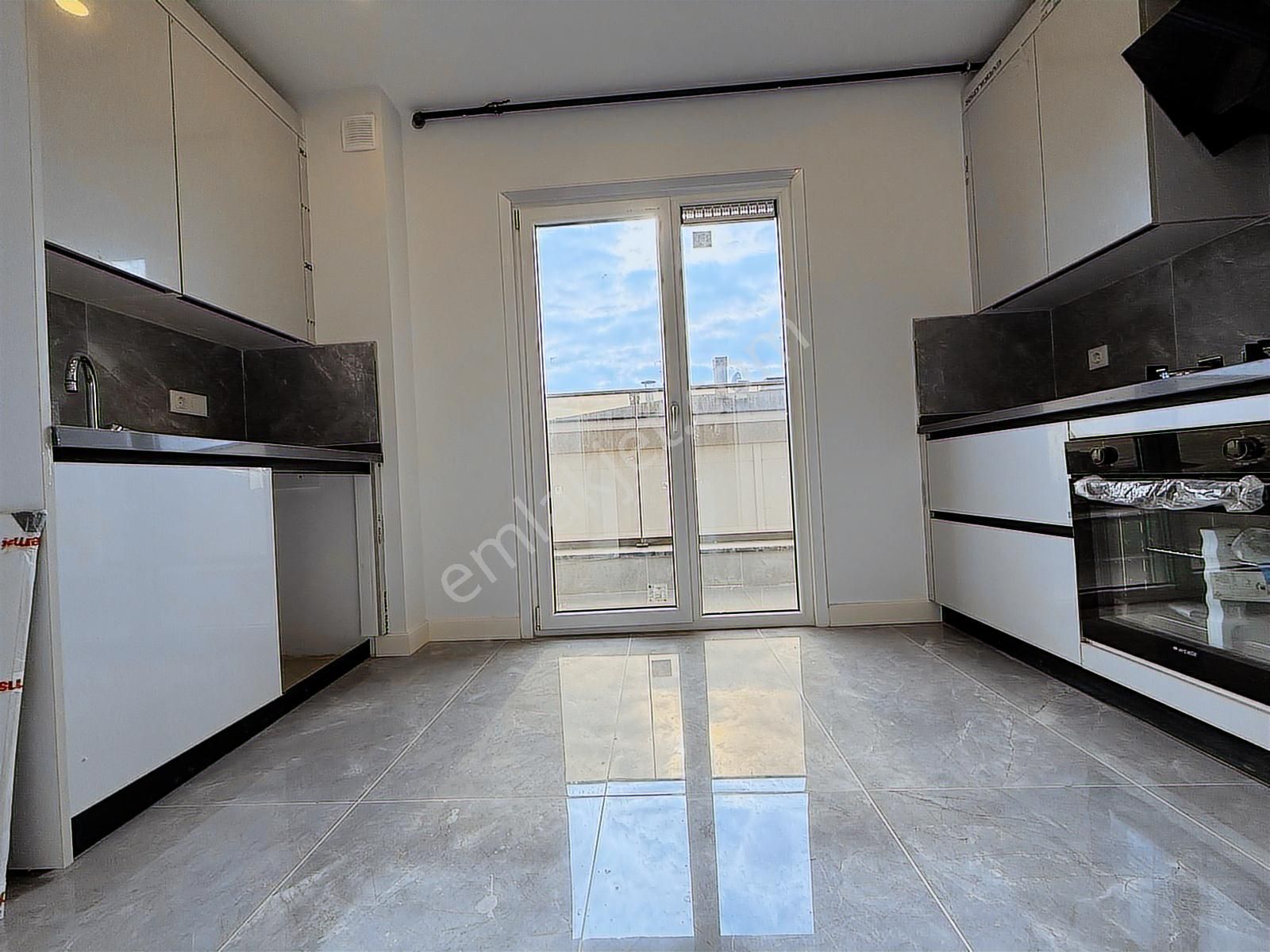 Kaptan Köşkü 4+2 195 M² Dubleks Kombili & Çift Girişli & Teraslı - Görsel 18