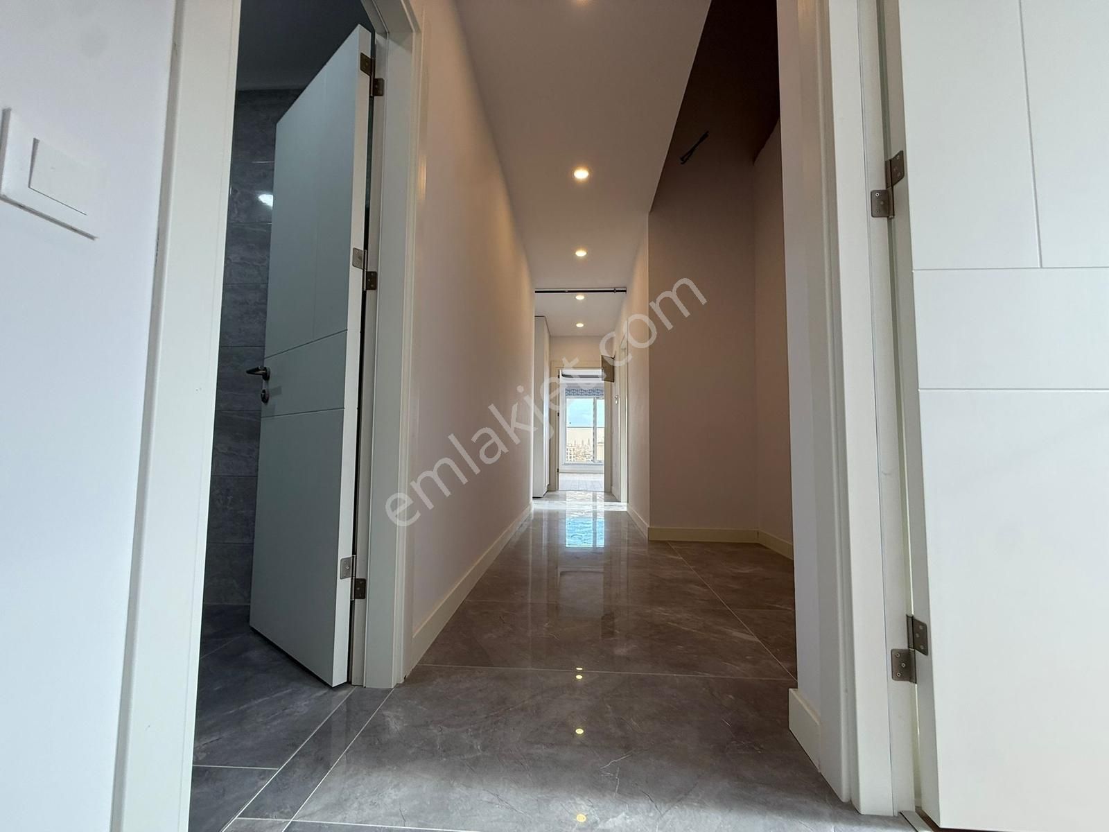 Kaptan Köşkü 4+2 195 M² Dubleks Kombili & Çift Girişli & Teraslı - Görsel 7