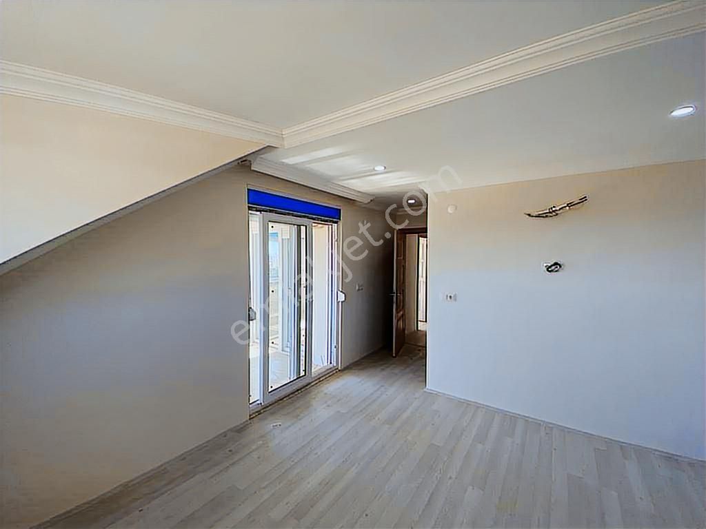 Denize Yakın, Kale Ve Deniz Manzaralı, Ayrı Mutfaklı 4+1 Dublex - Görsel 2