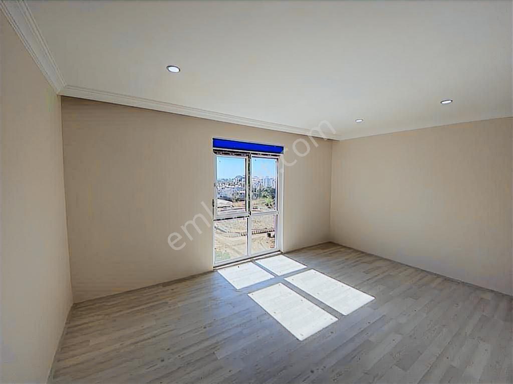 Denize Yakın, Kale Ve Deniz Manzaralı, Ayrı Mutfaklı 4+1 Dublex - Görsel 12