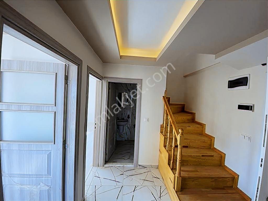 Denize Yakın, Kale Ve Deniz Manzaralı, Ayrı Mutfaklı 4+1 Dublex - Görsel 16