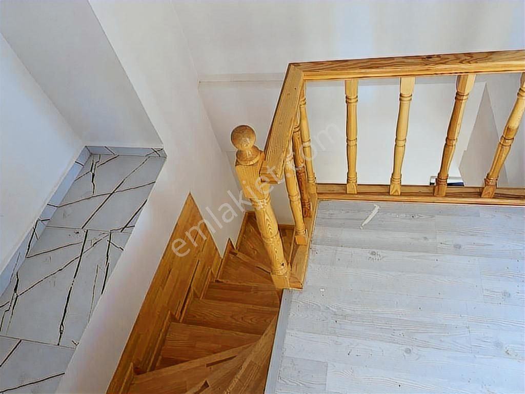 Denize Yakın, Kale Ve Deniz Manzaralı, Ayrı Mutfaklı 4+1 Dublex - Görsel 13