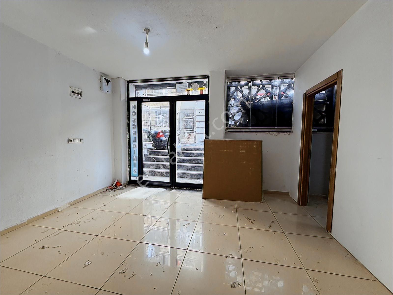 Kıraç Merkez'de 260 M² Ana Cadde Yakını Depolu Temiz Dükkan !! - Görsel 10