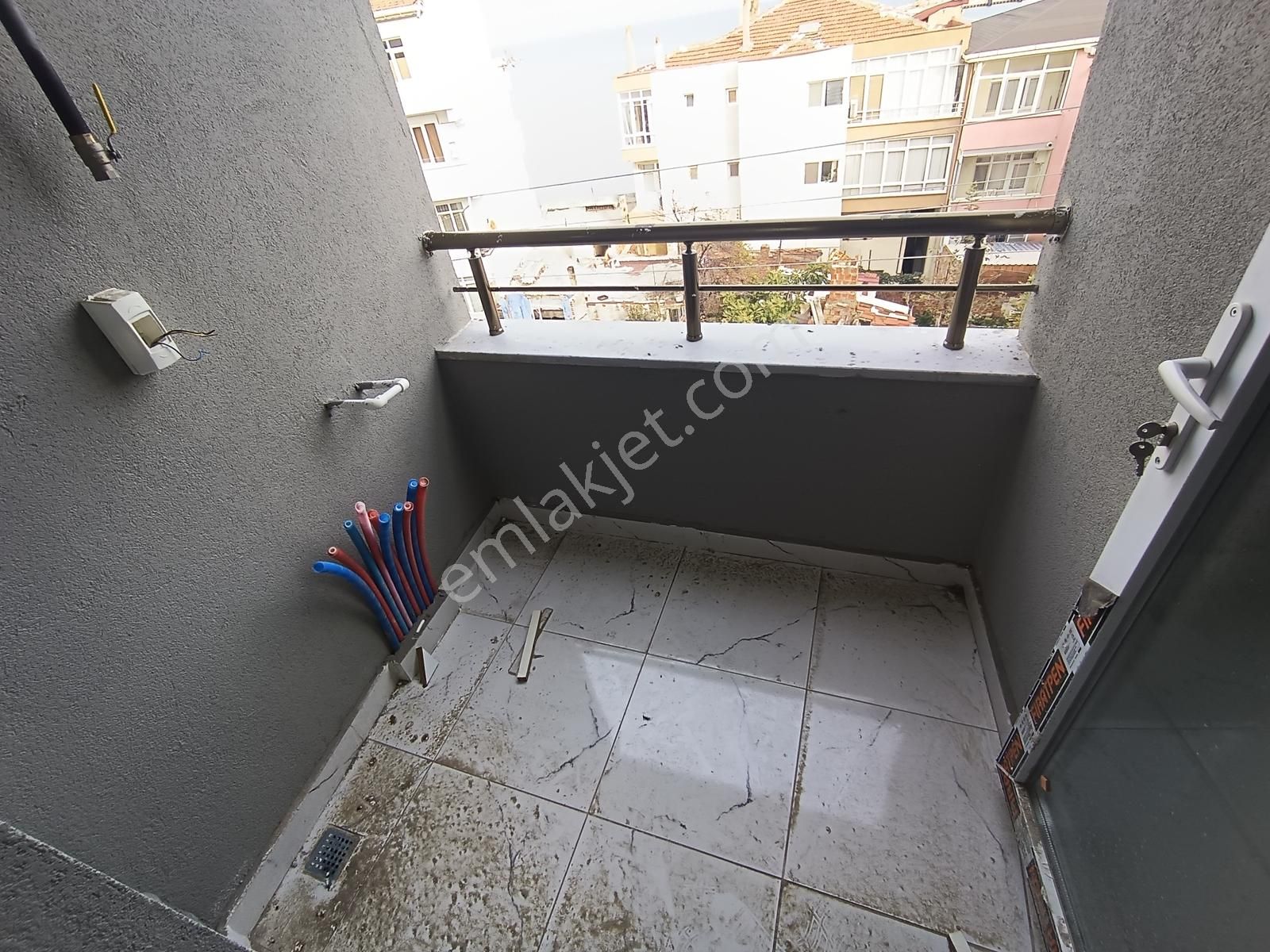 Barbaros Mah. Cadde Üzerinde Deniz Manzaralı Satılık Sıfır 2+1 - Görsel 10